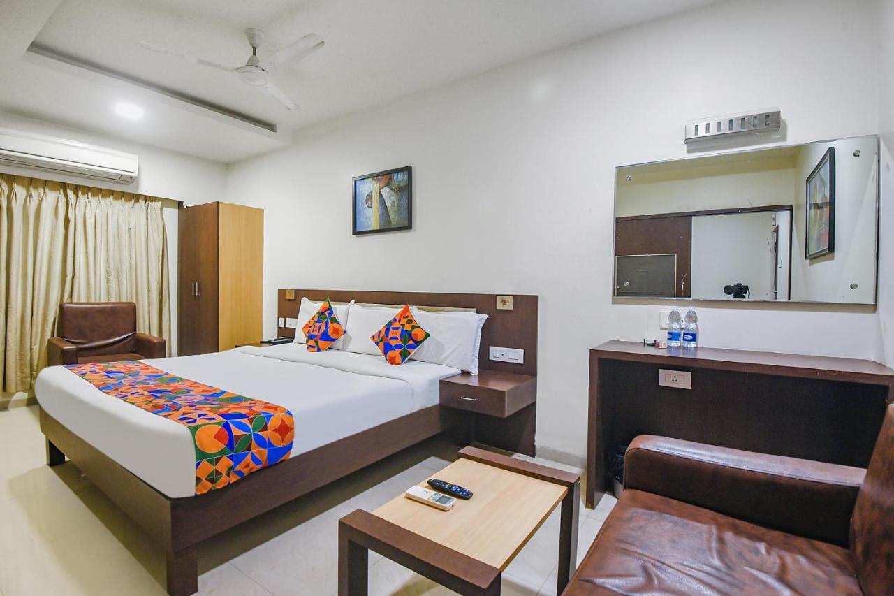 Fabhotel Leela Grand Inn Vijayawāda Esterno foto