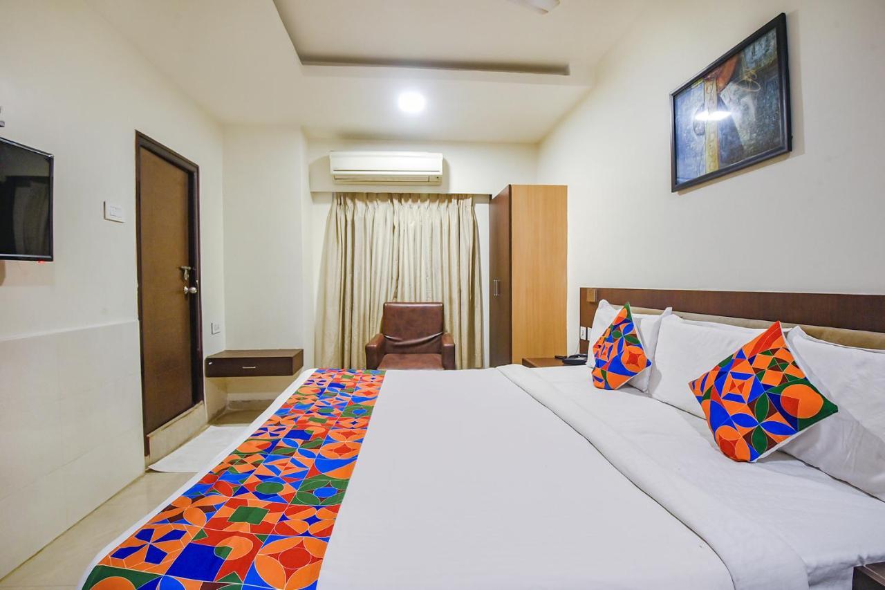 Fabhotel Leela Grand Inn Vijayawāda Esterno foto